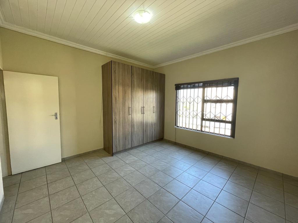 2 Bedroom Property for Sale in Gateway Manor North West
